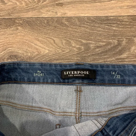 Liverpool Jeans Company Mid Blue Denim Jean Shorts - Picture 2 of 5